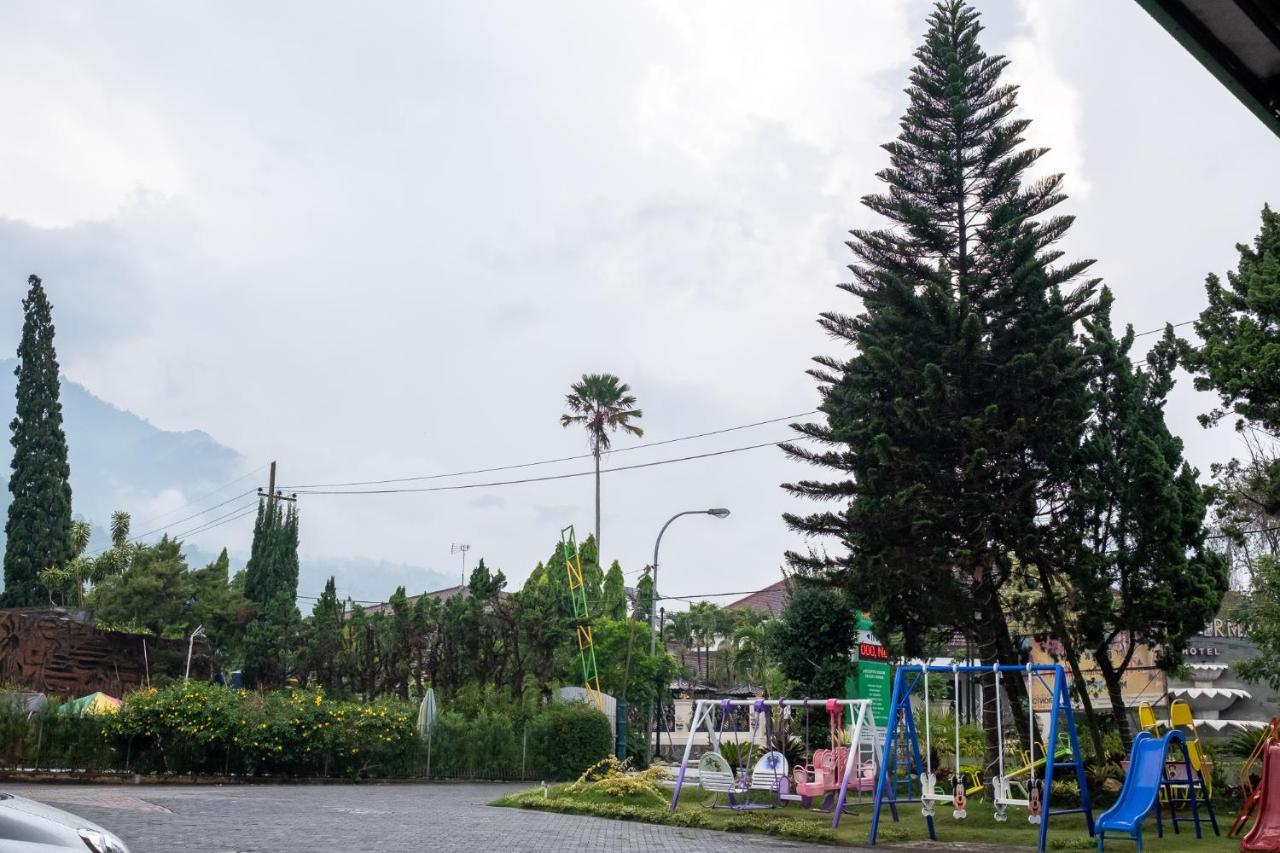 Hotel Three Eight Front One Boutique Batu Malang Zewnętrze zdjęcie